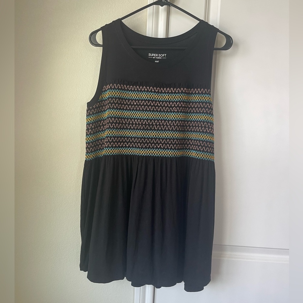 Torrid Black Sleeveless Crew Neck Tank Top